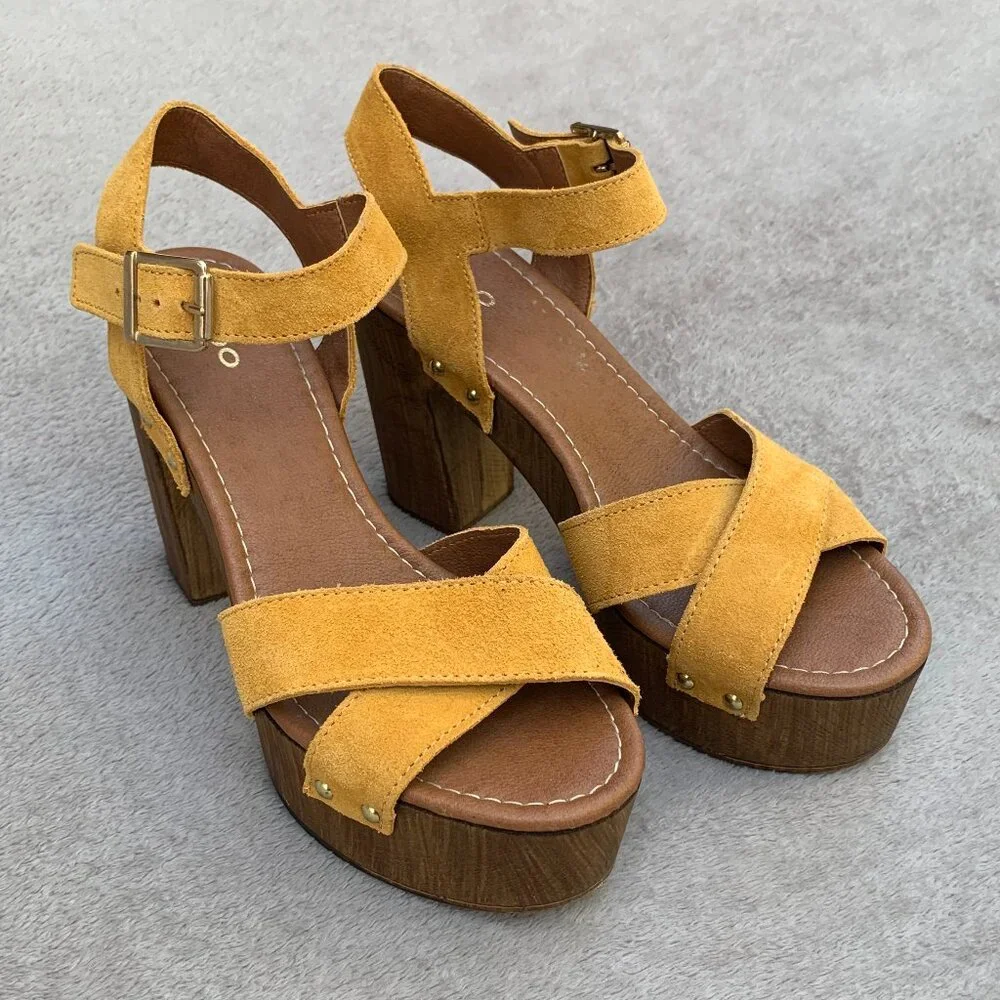 Aldo Deleniel Suede and Wooden Platform Block Heels Sz9 - Picture 2 of 16